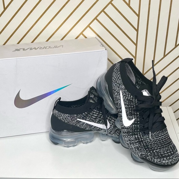 vapormax poshmark